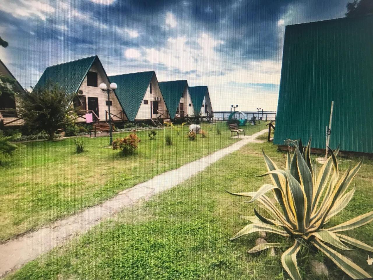 Kyalasur Hotel Sukhumi Exterior photo